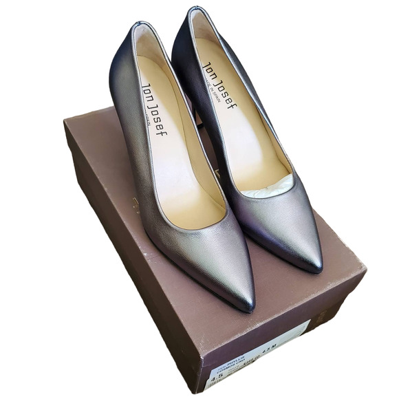 Jon Josef Phyllis Cosmos Cromo Pewter Metallic Leather Pumps Heels NIB Size 6M - Picture 1 of 8